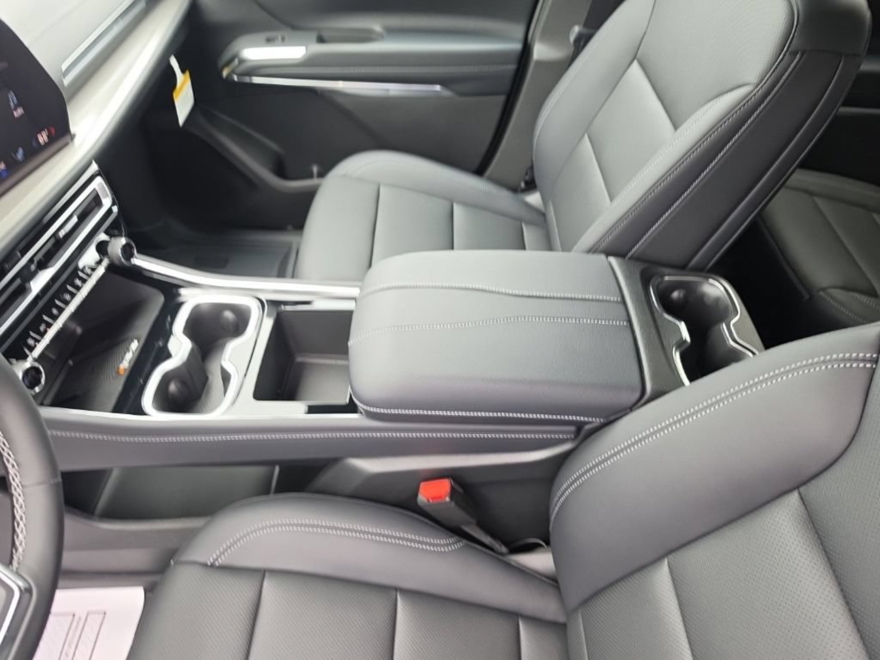 2026 Chevrolet Traverse LT - Photo 17