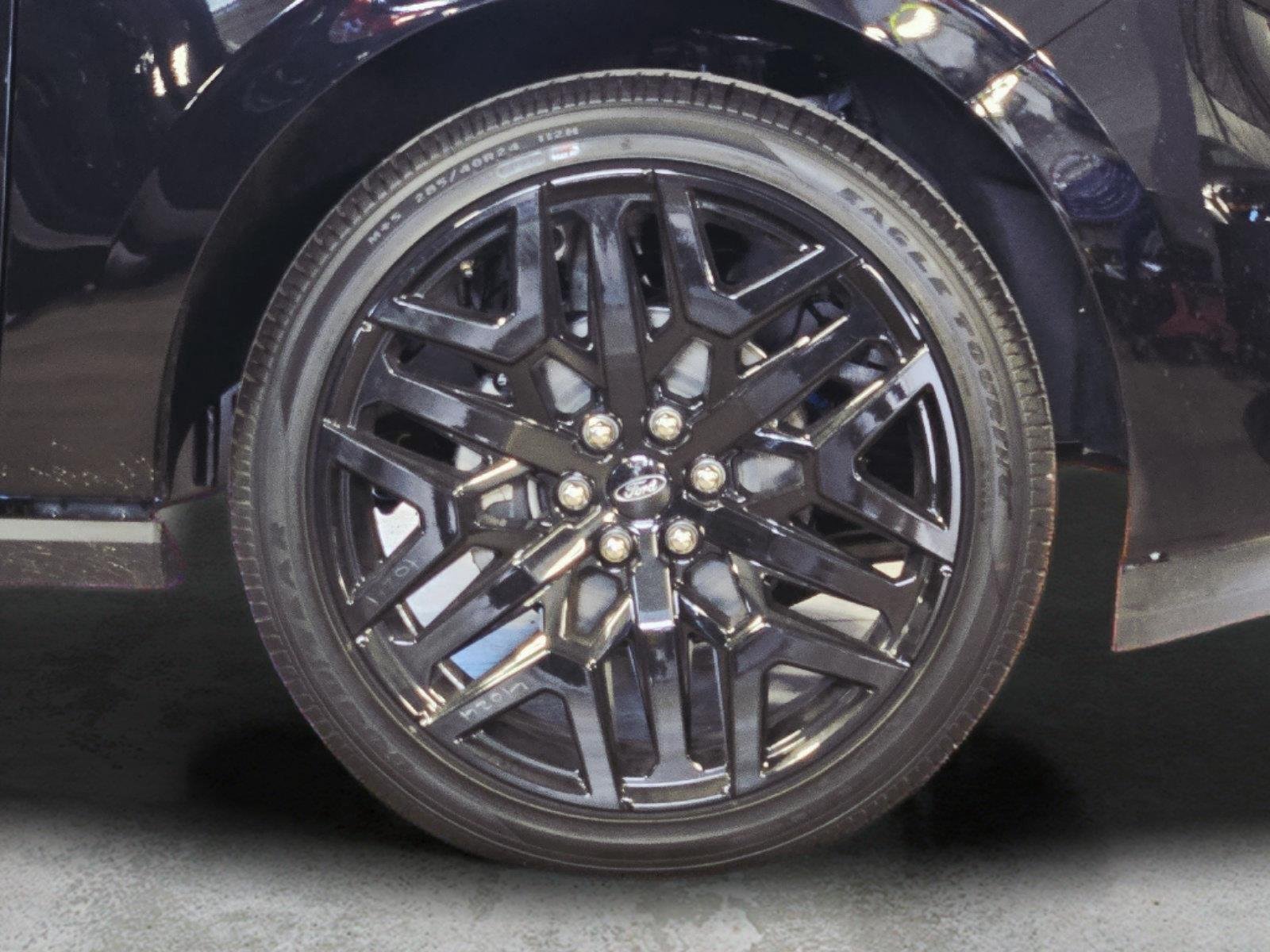 2026 Ford Expedition MAX Platinum - Photo 14