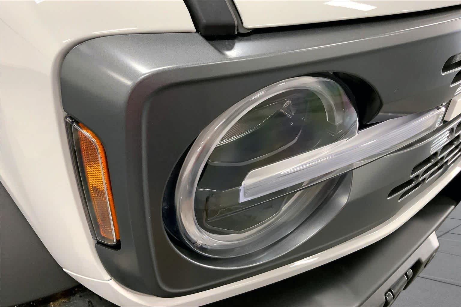 New 2026 Avalanche Gray Ford Badlands® image 13