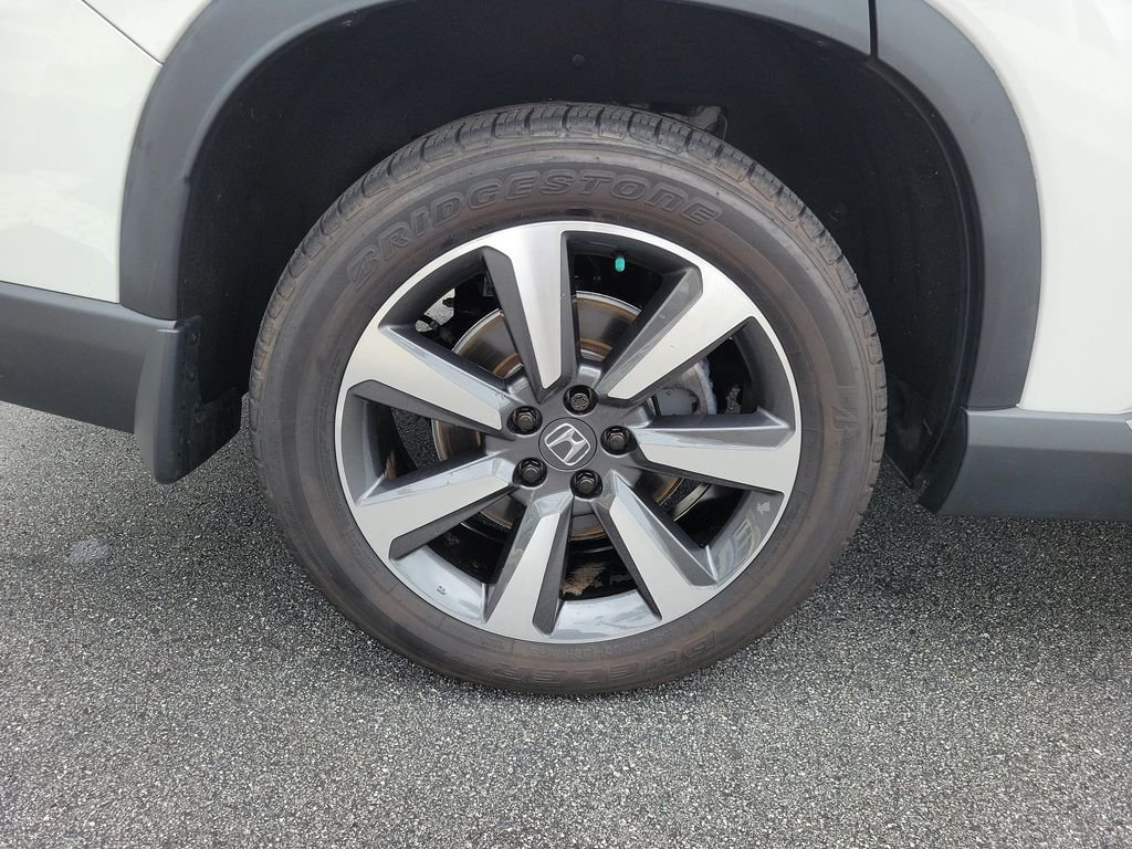 Certified Used 2023 Platinum White Pearl Honda AWD ELITE image 6