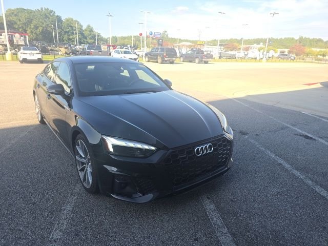 Used 2025  Audi 45 S line Premium image 1