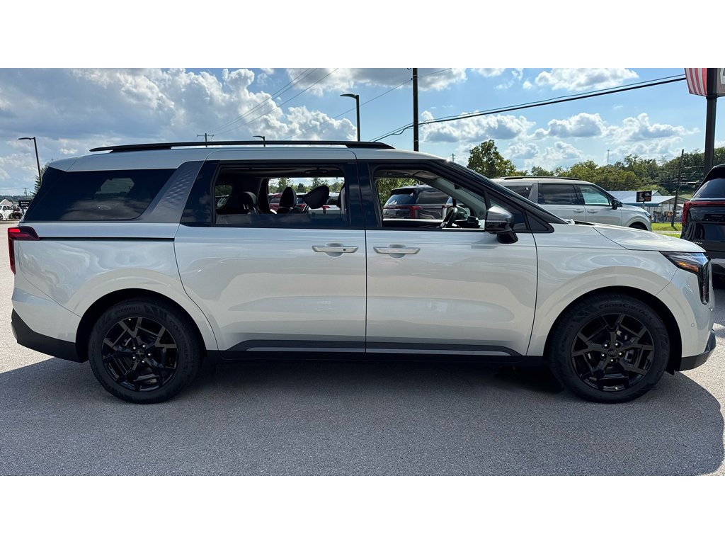 New 2027 Ivory Silver Kia SX image 3