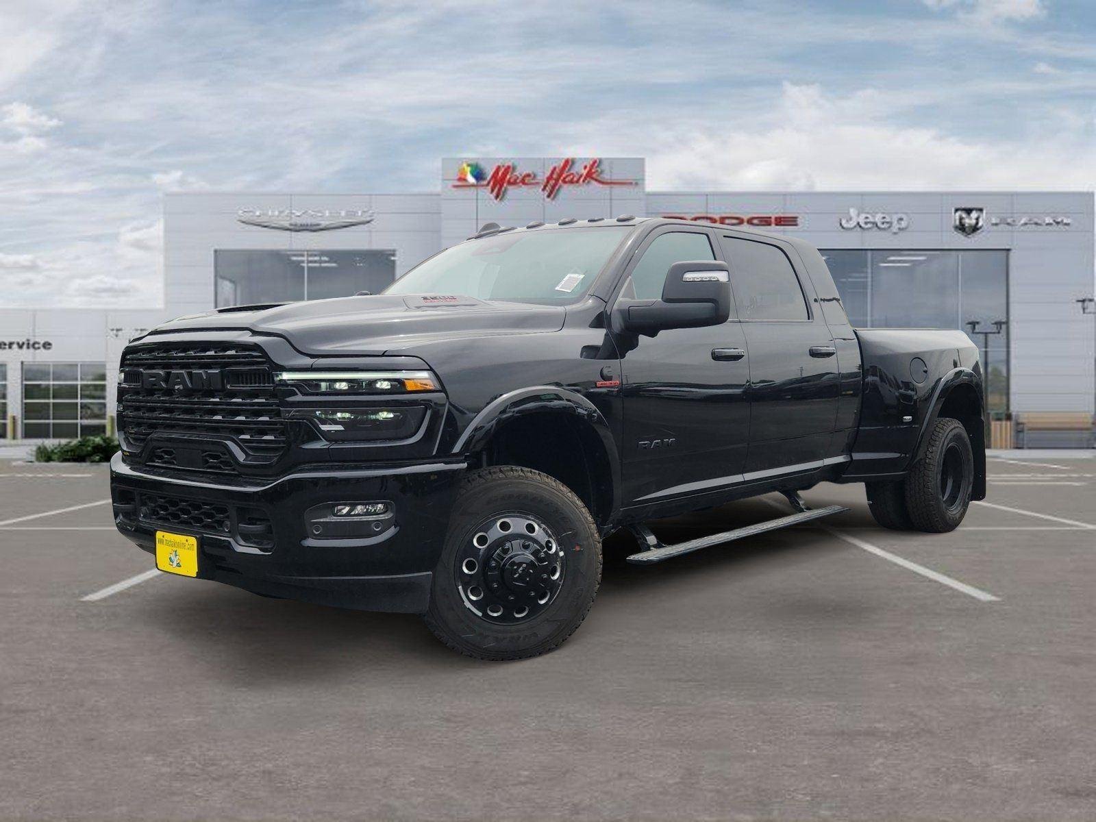 New 2026 Diamond Black Crystal Pearl-Coat Exterior Paint RAM Limited image 1