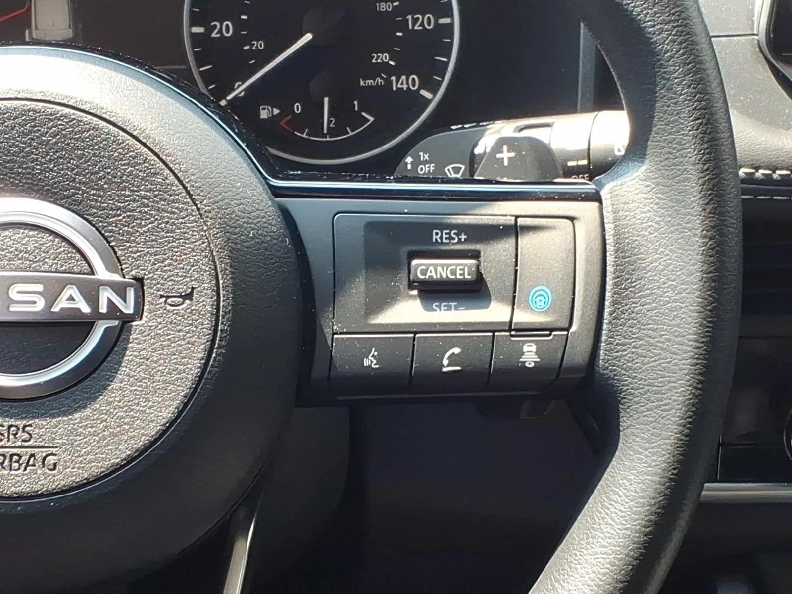 Used 2023  NISSAN SV image 15