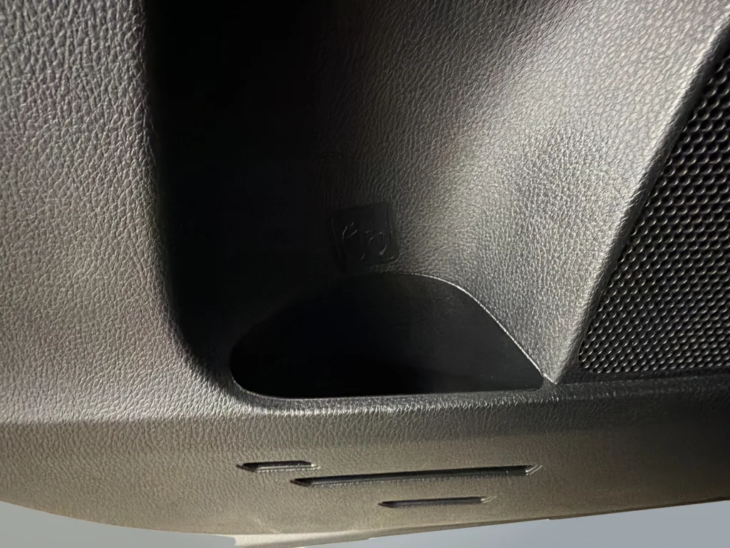 Used 2015 Blue Toyota XLE image 28