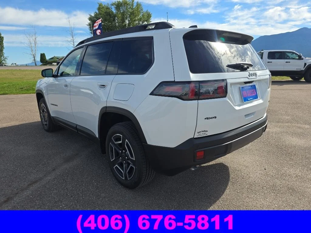New 2026 Bright White Clear-Coat Exterior Paint Jeep Laredo image 5