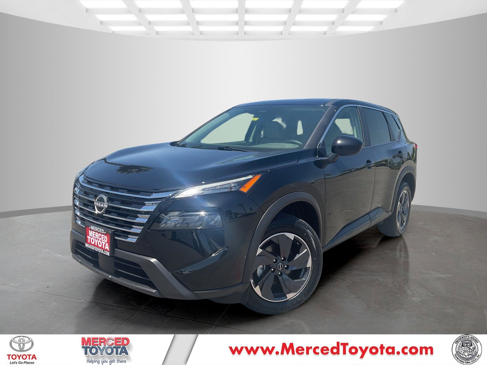 2025 Nissan Rogue SV FWD's photo
