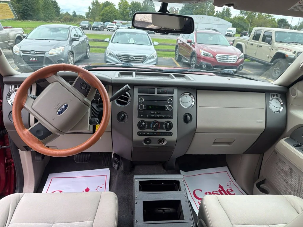 Used 2008  Ford SSV image 28