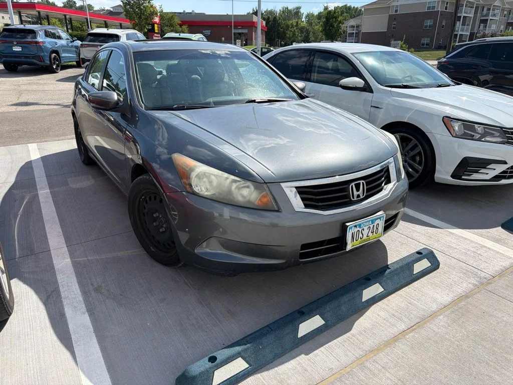Used 2010  Honda EX-L image 4