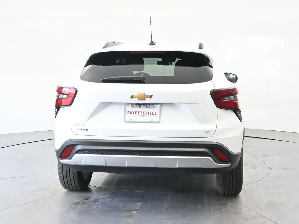 2025 Chevrolet Trax LT - Photo 6