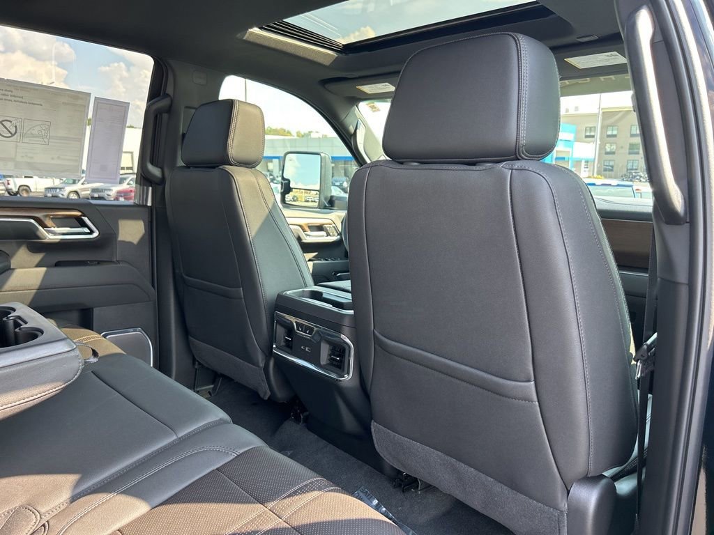 2025 Chevrolet Silverado 2500 HD High Country - Photo 54
