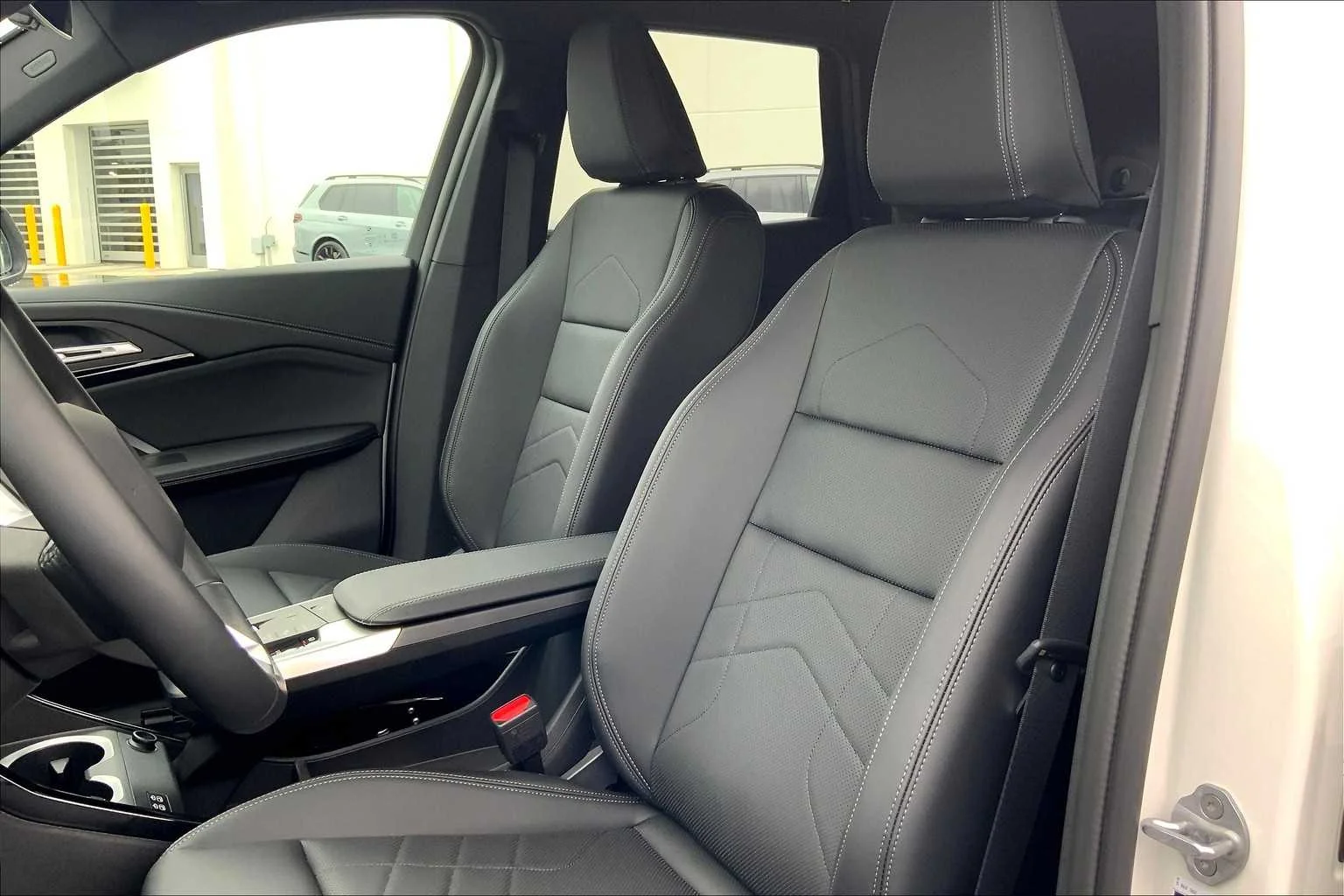 2025 BMW X1 28i - Photo 9