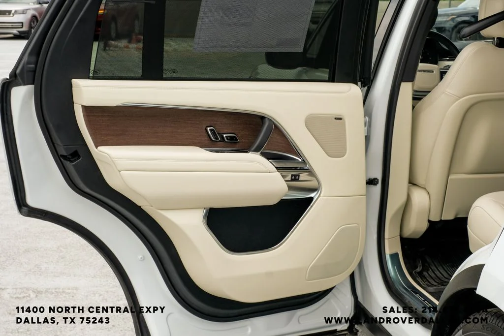 New 2026 Fuji White Land Rover SE image 53