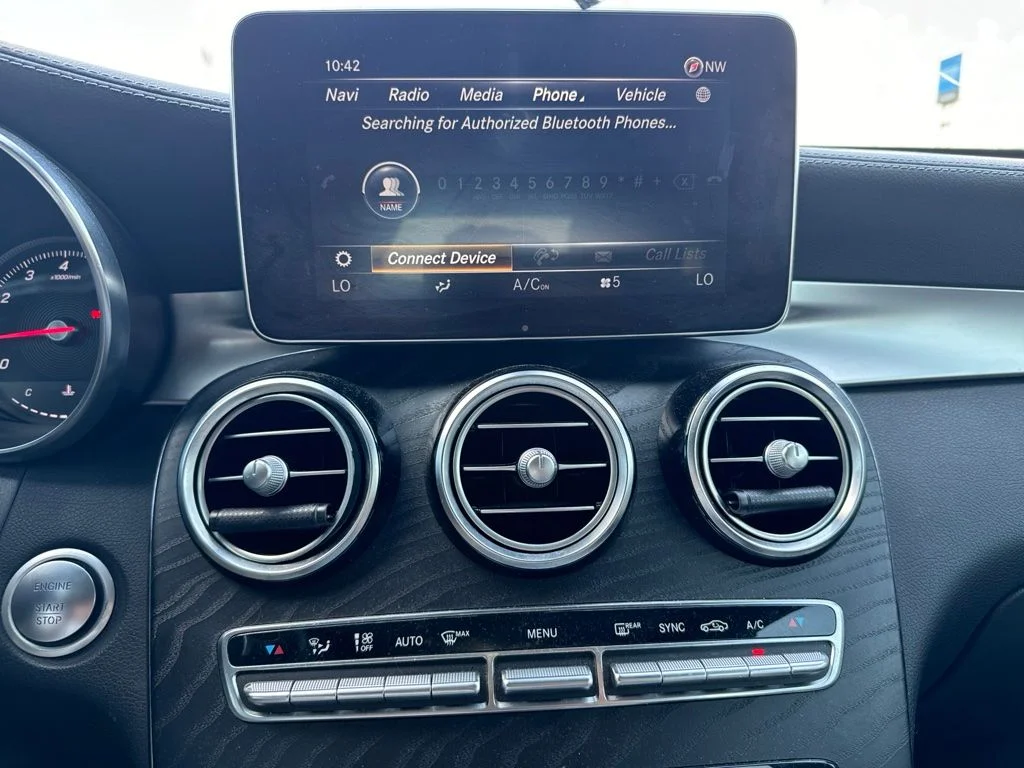 Used 2018 White Mercedes-Benz GLC 300 image 10