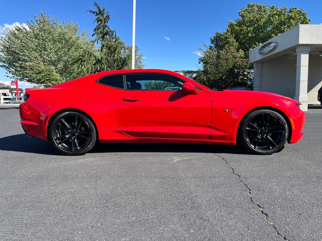 Used 2019 Red Chevrolet 3LT image 6