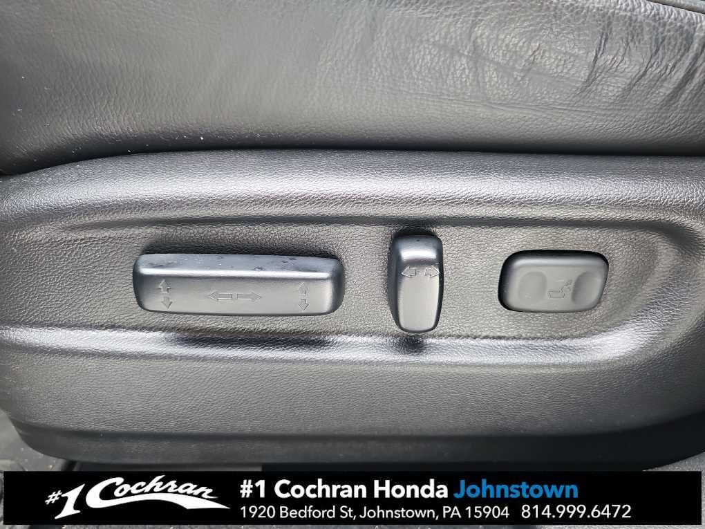 Used 2025 Sonic Gray Pearl Honda EX-L image 25