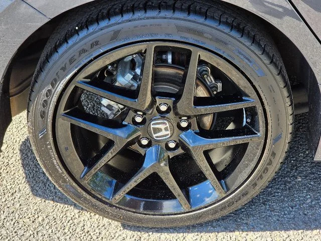 Certified Used 2025 Platinum White Pearl Honda Sport image 12