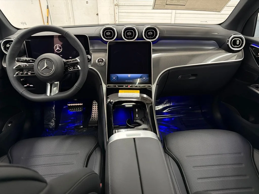 New 2026 Black Mercedes-Benz GLC 300 image 21