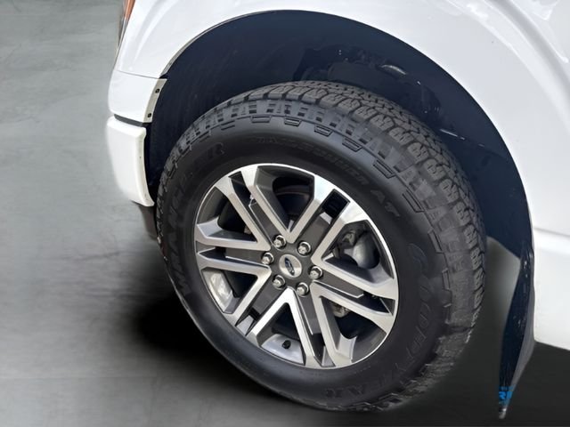 Used 2021 White Ford XL image 21