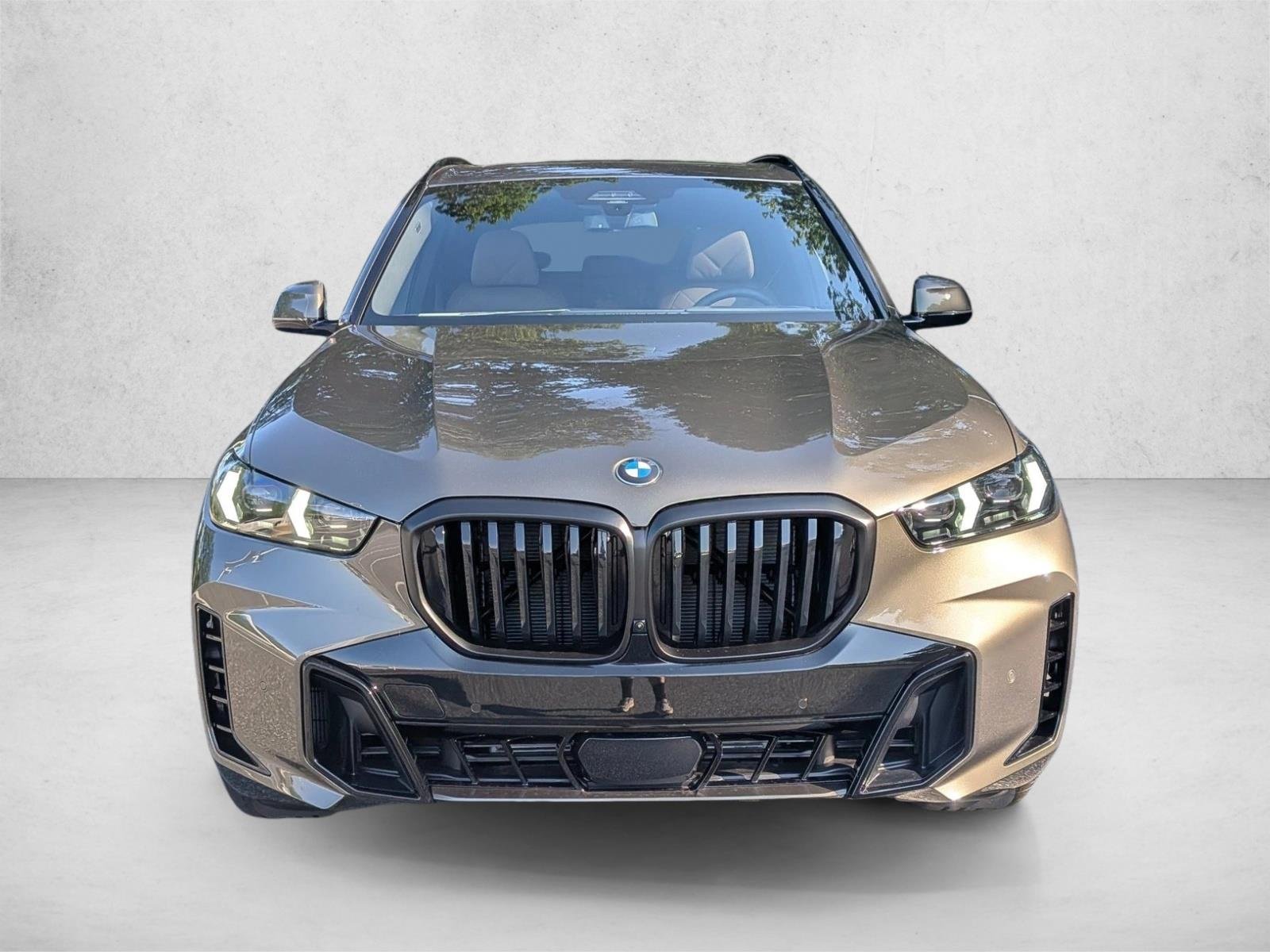 Used 2026 Manhattan Green Metallic BMW xDrive40i image 5