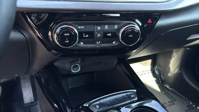 Used 2024 Red Chevrolet ACTIV image 30
