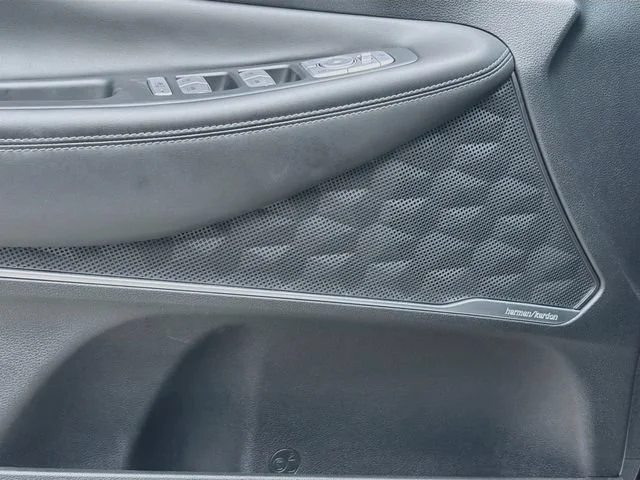 Used 2023 Shimmering Silver Hyundai Calligraphy image 24
