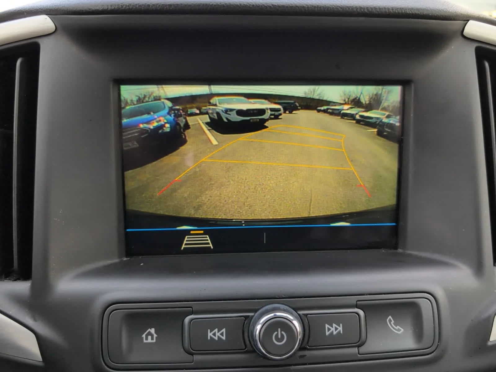 Used 2019 Ebony Twilight Metallic GMC SLE image 29