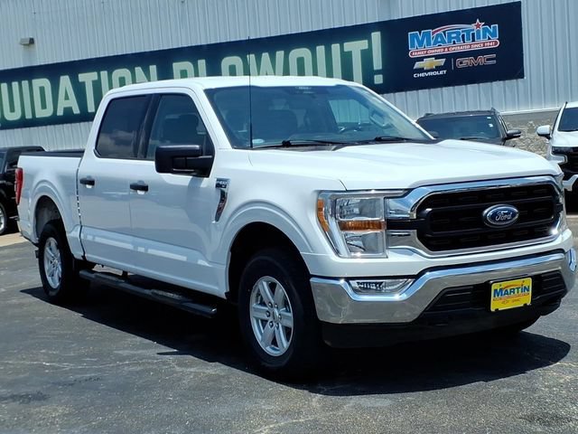 Used 2022  Ford XL image 3