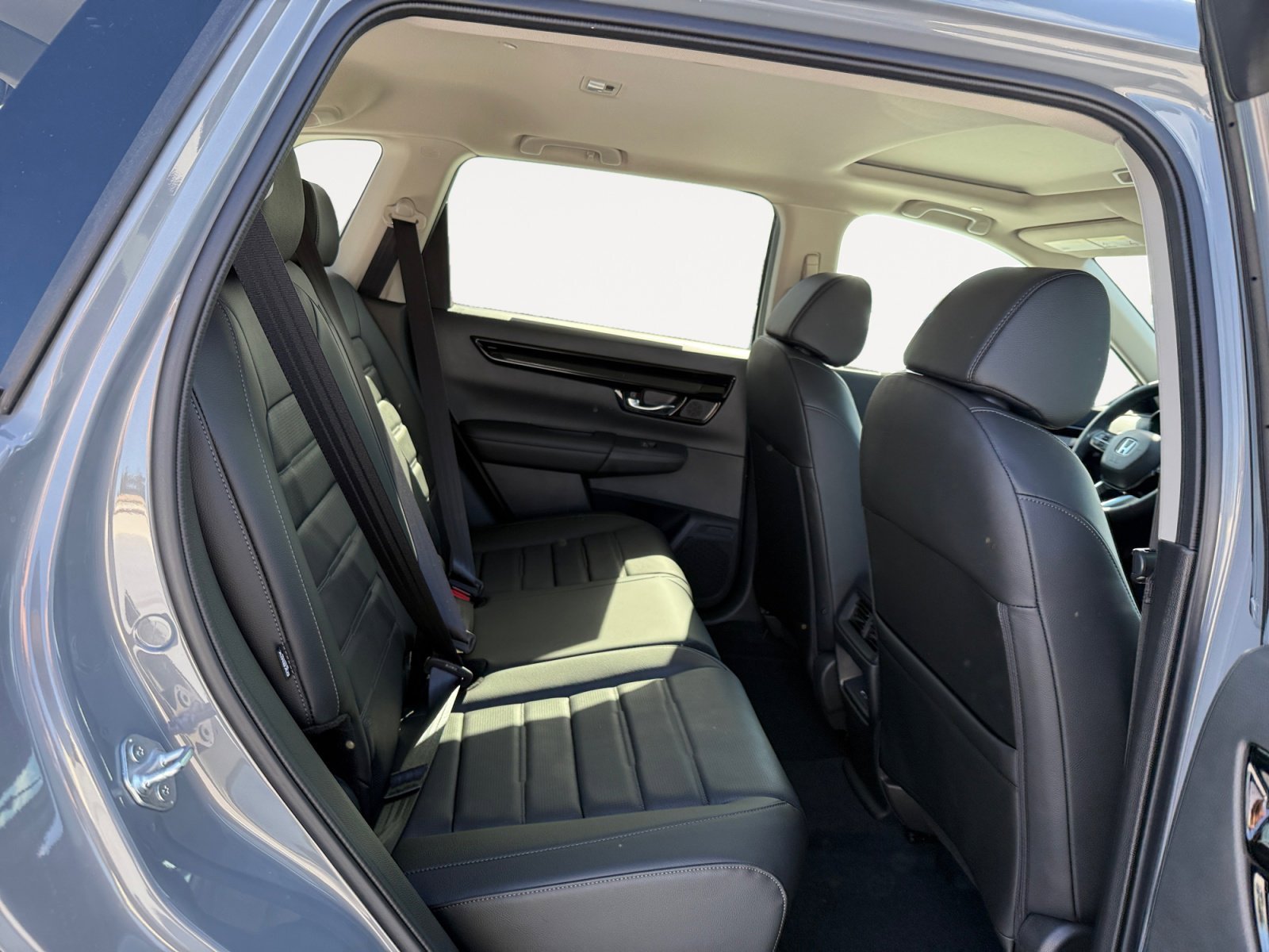 New 2026 Urban Gray Pearl Honda EX-L image 18