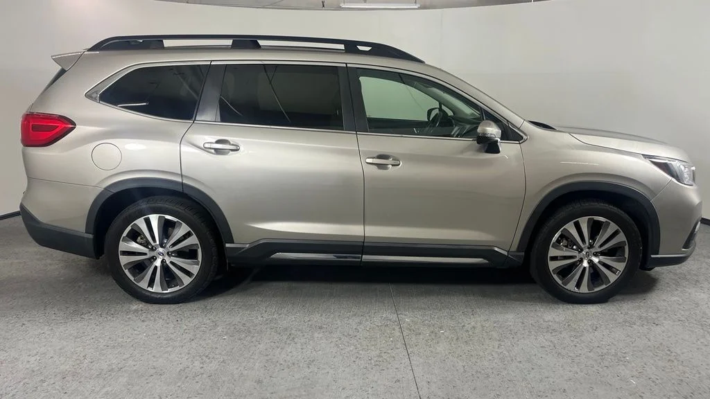Used 2019 Gray Subaru Limited image 4