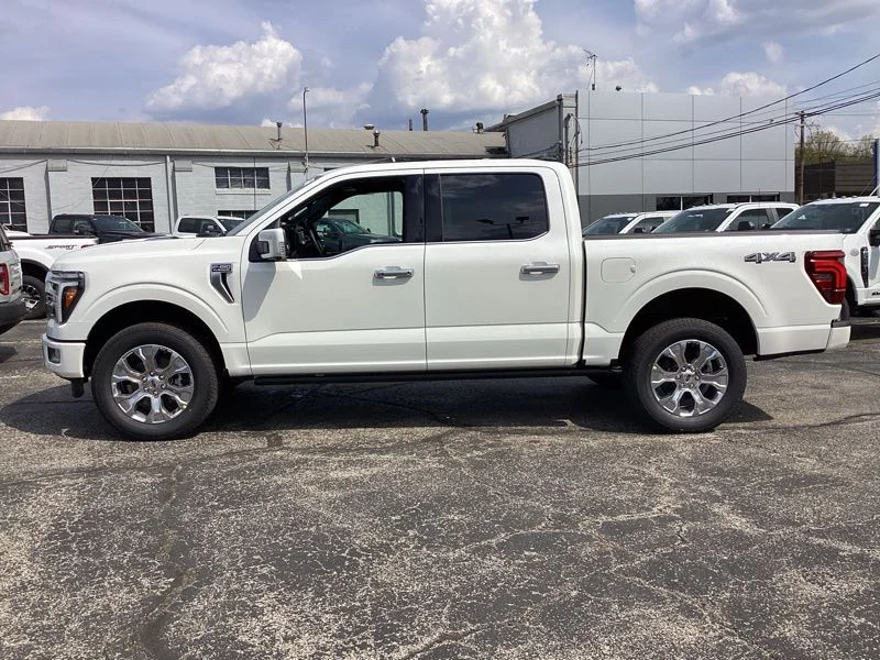 New 2026 Star White Metallic Tri-Coat Ford Platinum® image 5