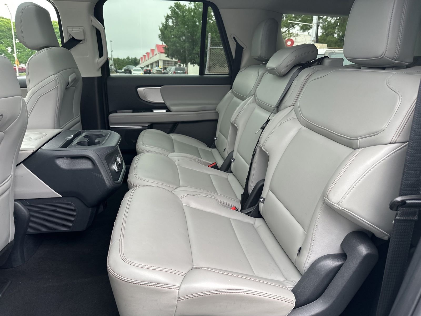 Used 2025 White Ford Active image 27