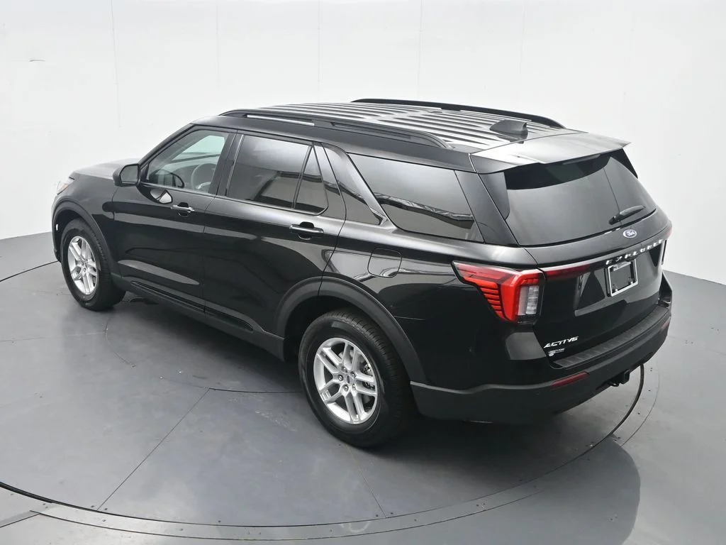 New 2026 Agate Black Metallic Ford Active image 36