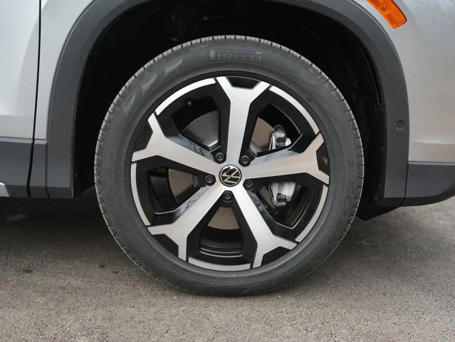 2026 Volkswagen Tiguan SE - Photo 11