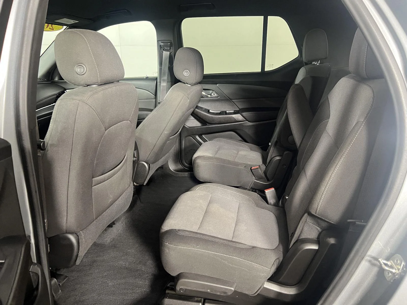 Used 2023 STERLING GRAY METALLIC Chevrolet LT Cloth image 8