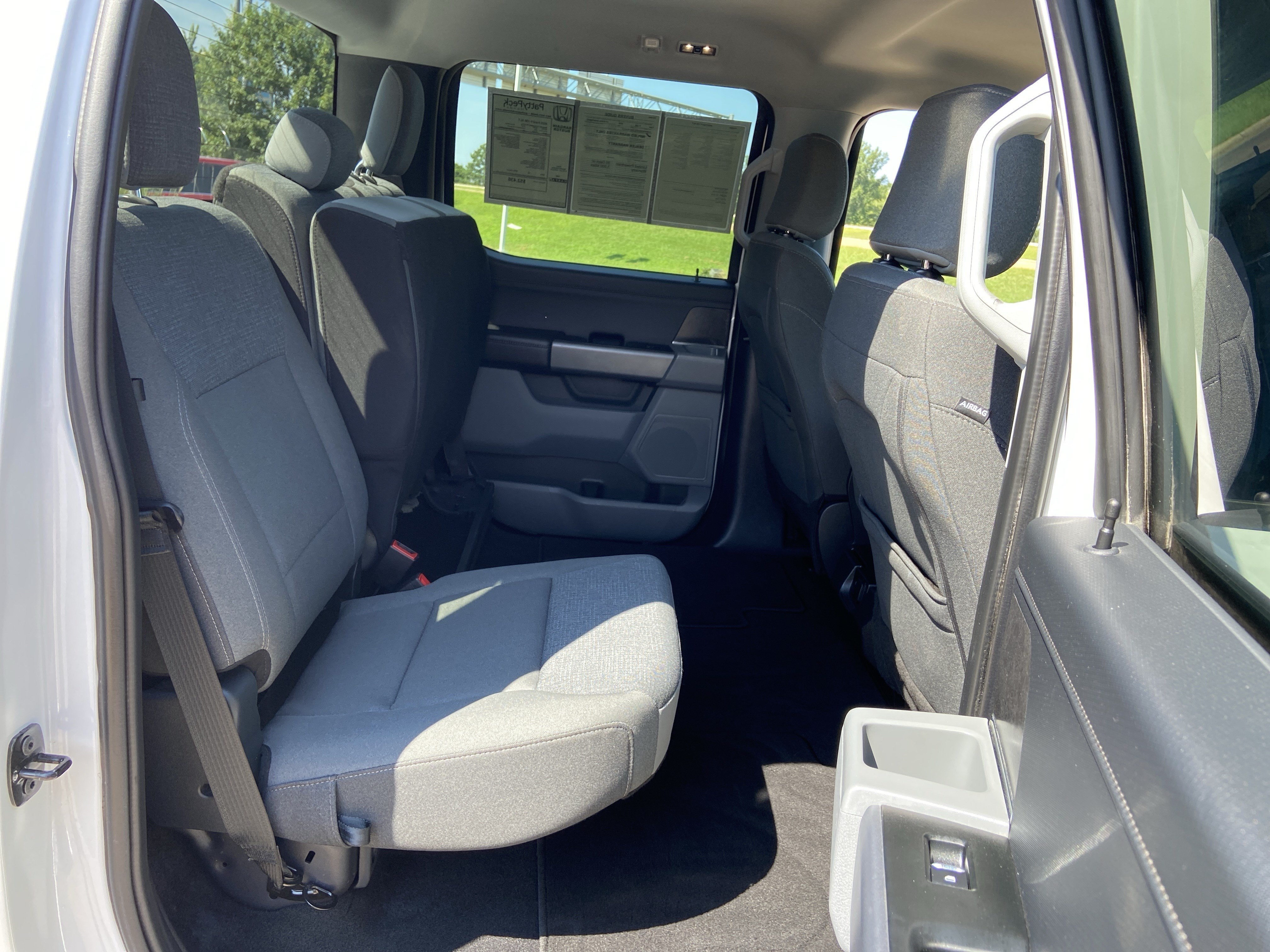 2025 Ford F-150 XLT - Photo 14