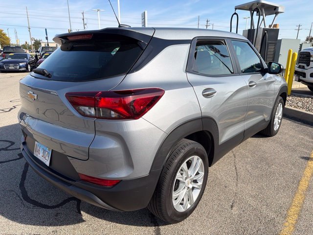 Used 2023 Gray Chevrolet LS image 4