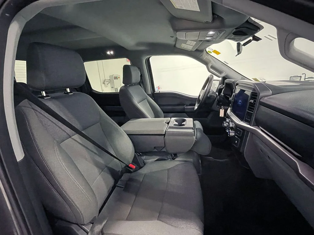 Used 2025 Gray Ford XLT image 23