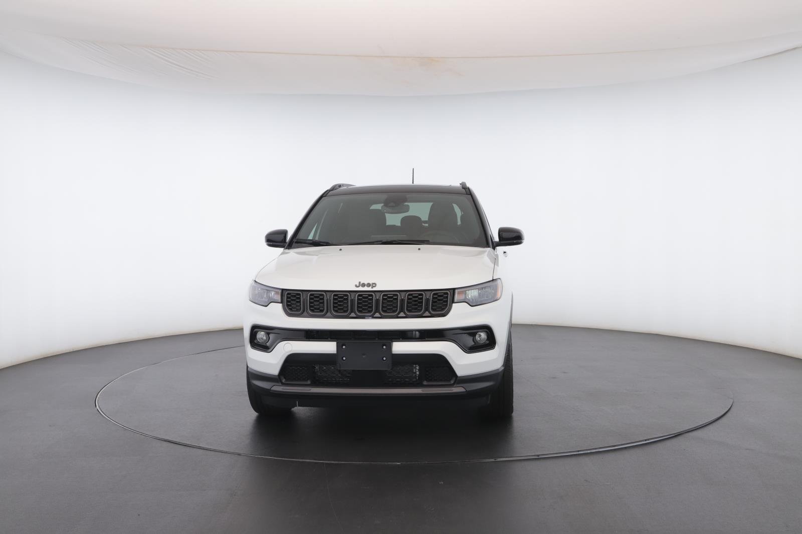New 2026 Bright White Clear-Coat Exterior Paint Jeep Limited Altitude 4x4 image 34