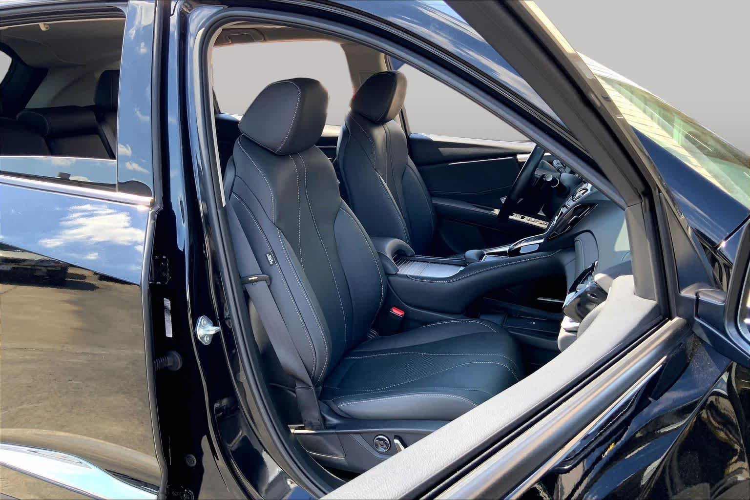 Certified Used 2022 Majestic Black Pearl Acura w/Technology Package image 9
