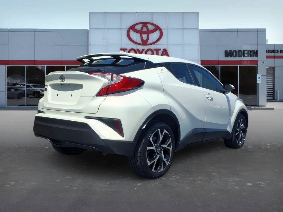 Used 2019 Blizzard Pearl Toyota XLE image 6