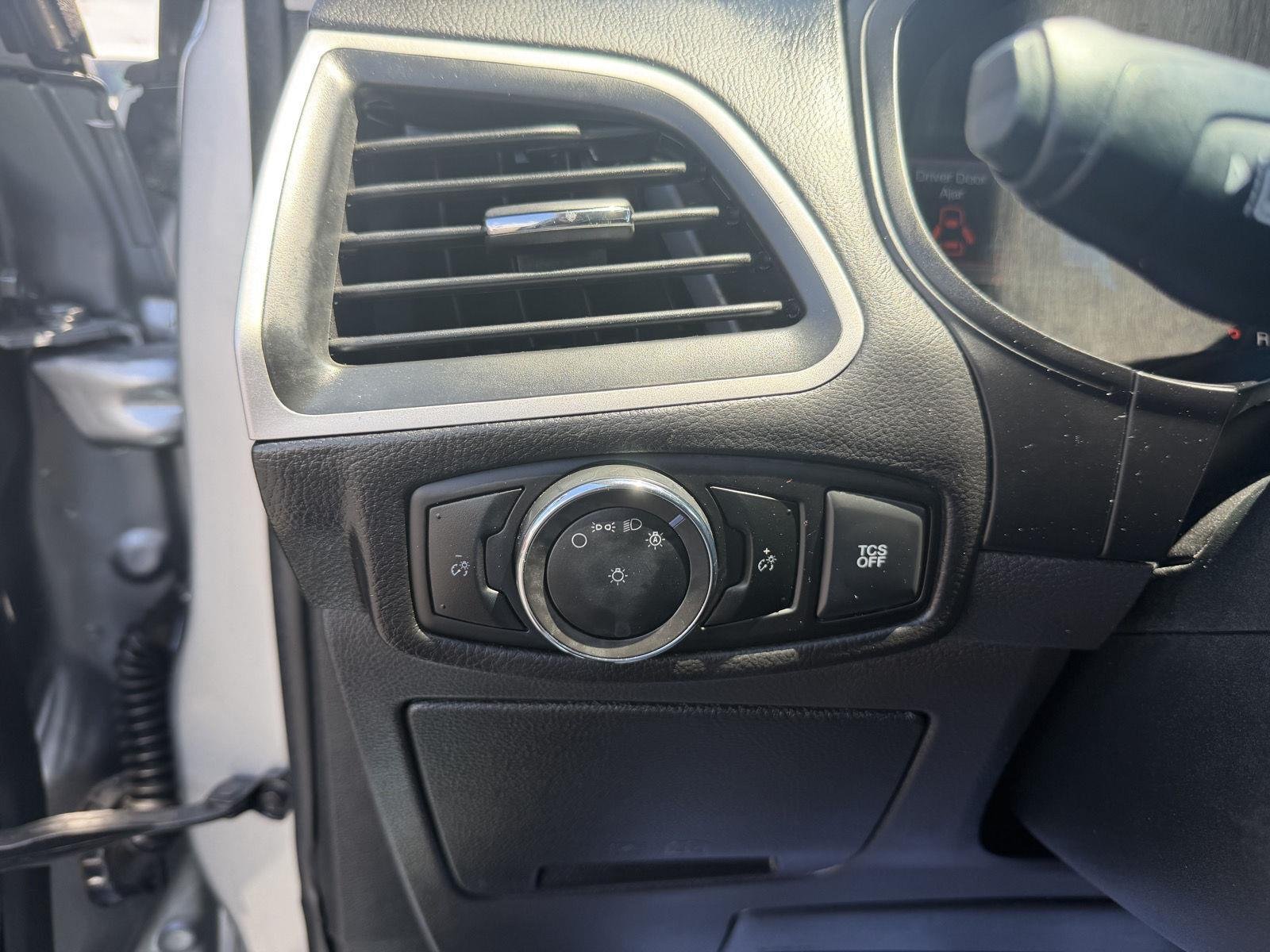 Used 2024 Iconic Silver Ford SEL image 22