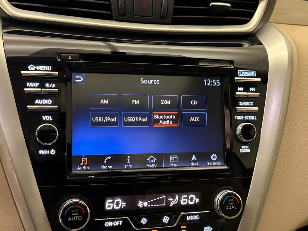 Used 2017 Pearl White Nissan SL image 27