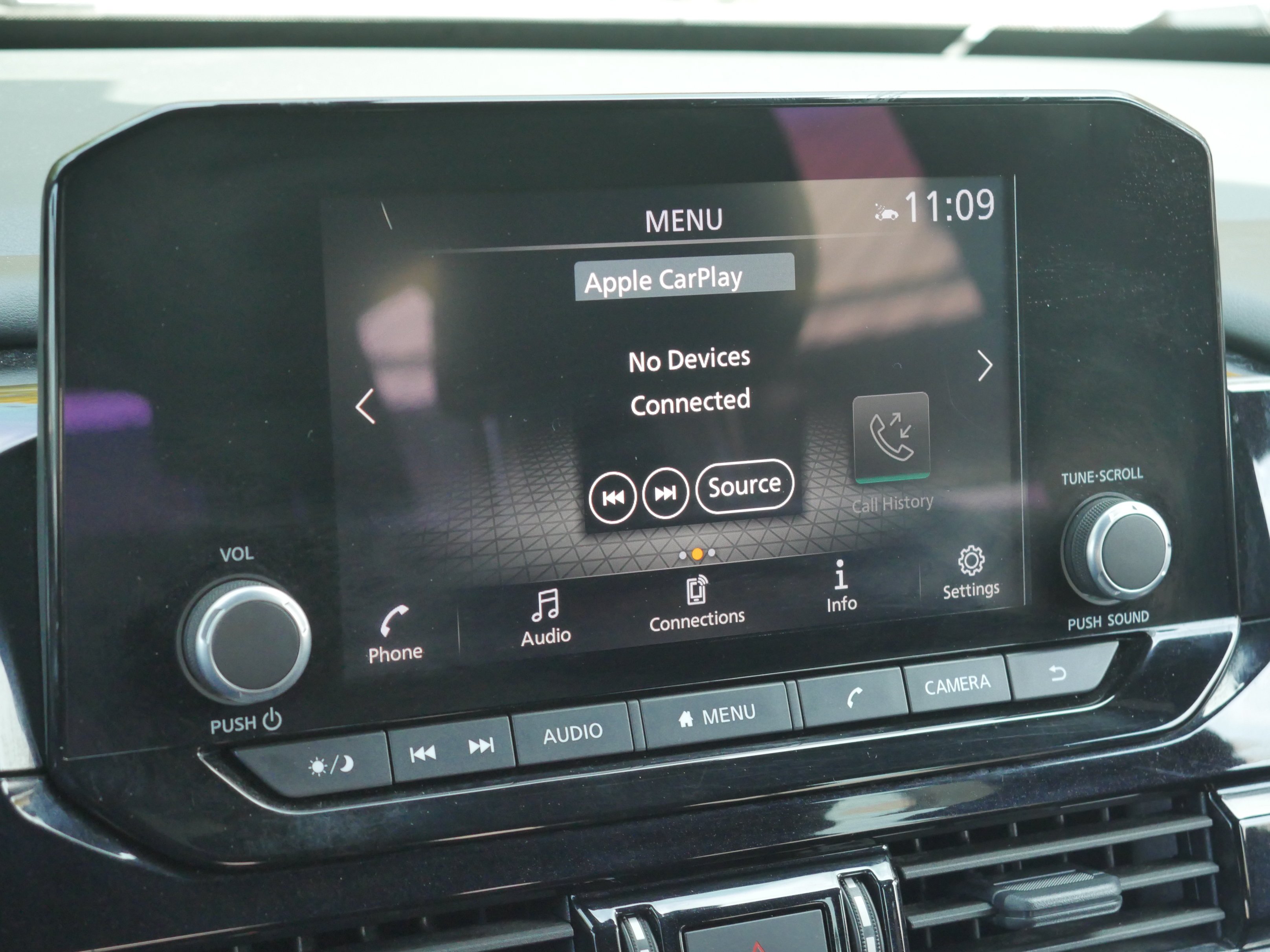 Used 2024 Solid Gray/Super Black Nissan Rock Creek image 9