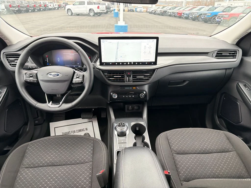 Used 2024 Red Ford Active image 12