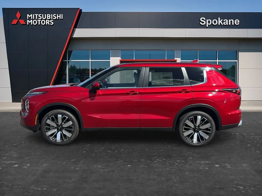 New 2026 Red Diamond Mitsubishi LE image 4