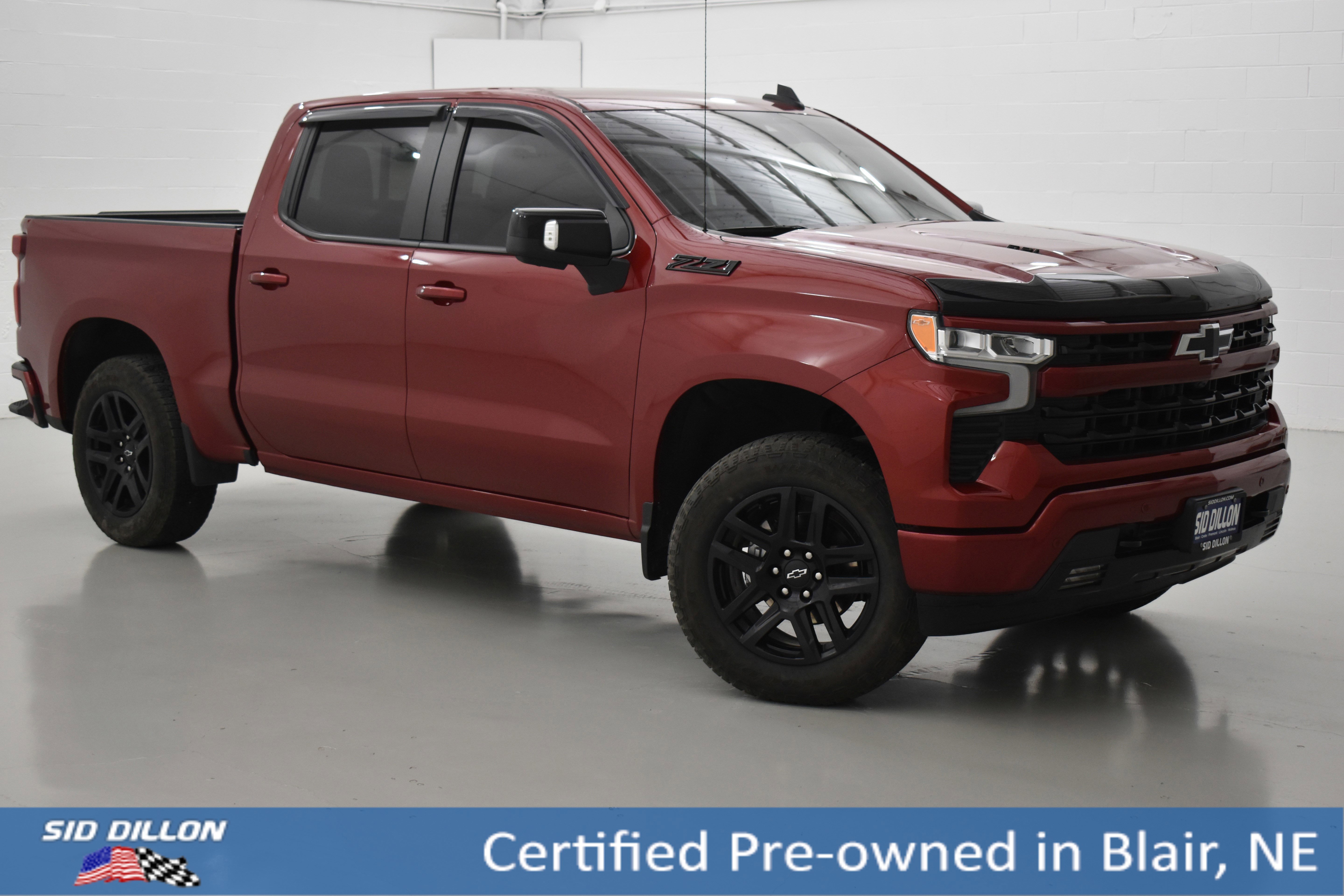 Used 2025 Radiant Red Tintcoat Chevrolet RST image 13