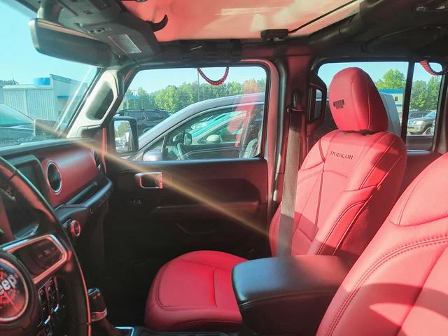Used 2020 Silver Jeep Unlimited Rubicon image 5