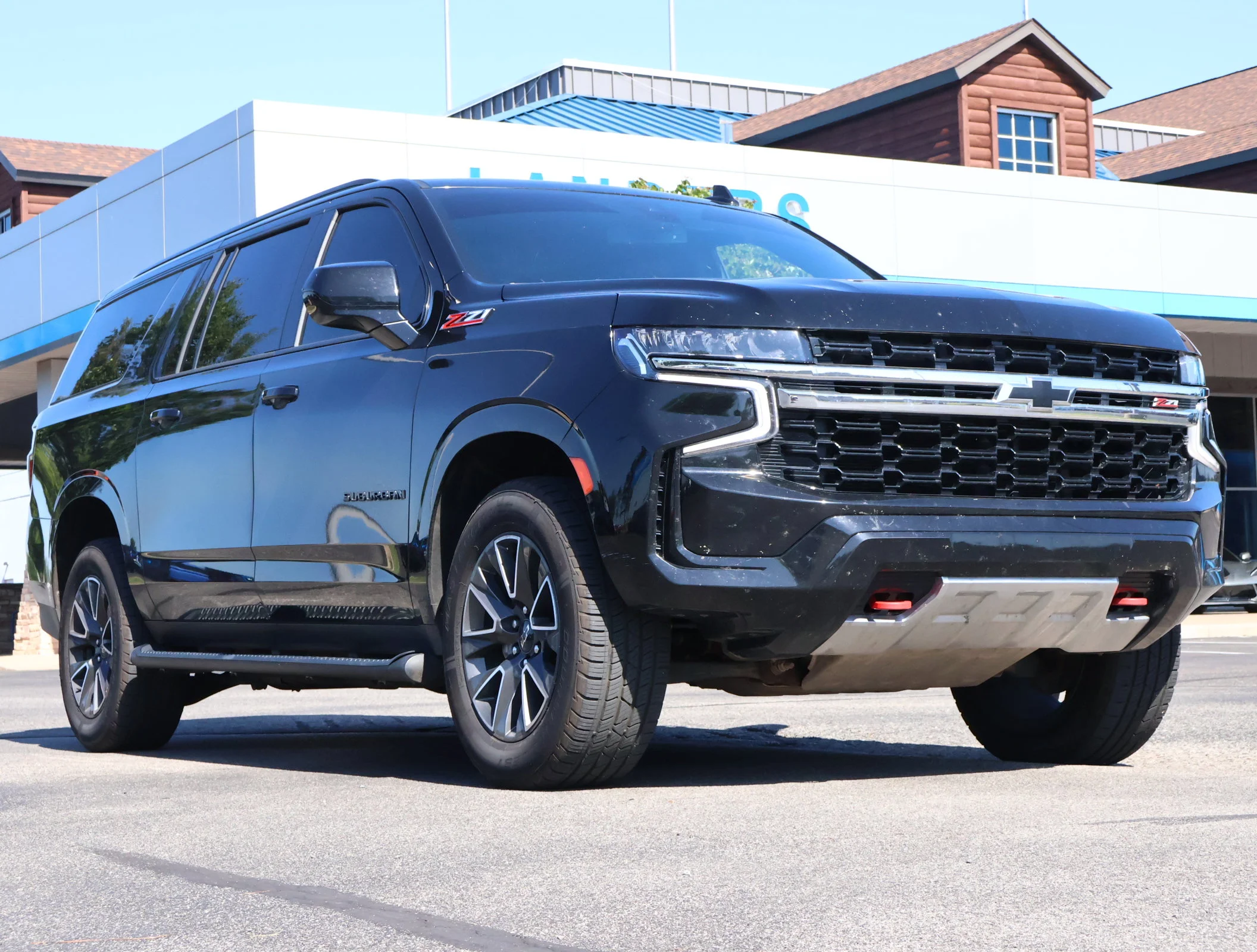 2021 Chevrolet Suburban 4WD 1500 Z71's photo