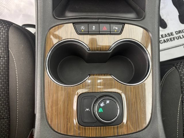 Used 2023 Light Stone Metallic GMC SLE image 9